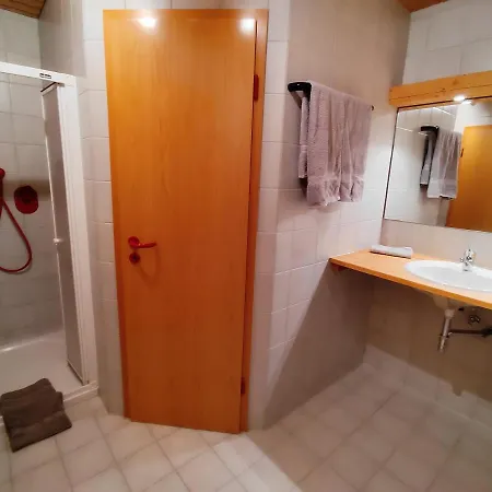 Bodensee Apartments Bermatingen Mit Hallenbad Apartamento *